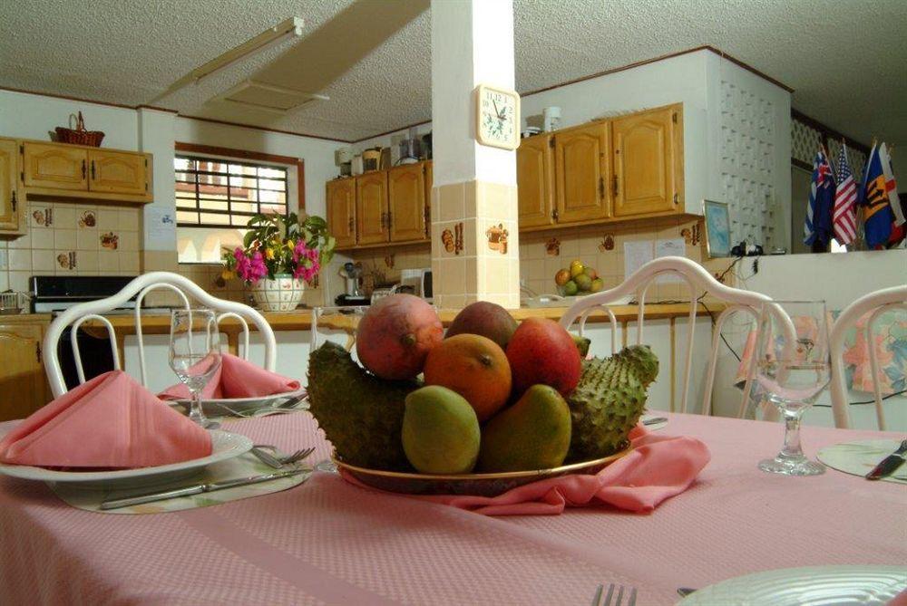 Tropical Breeze Vacation Home And Apartments Gros Islet Eksteriør bilde