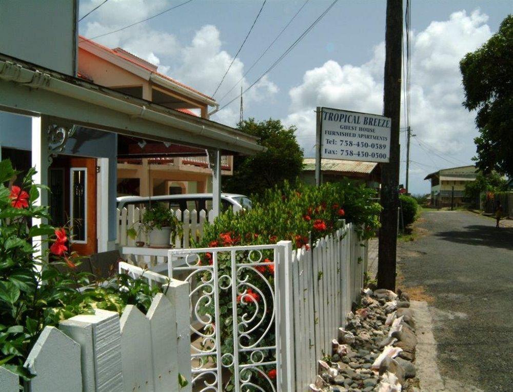 Tropical Breeze Vacation Home And Apartments Gros Islet Eksteriør bilde