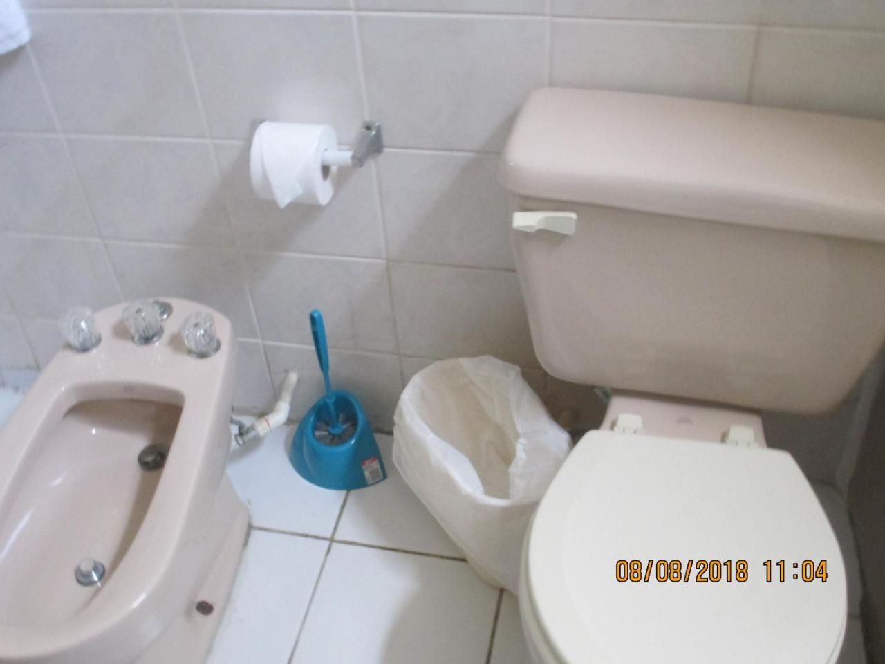 Tropical Breeze Vacation Home And Apartments Gros Islet Eksteriør bilde