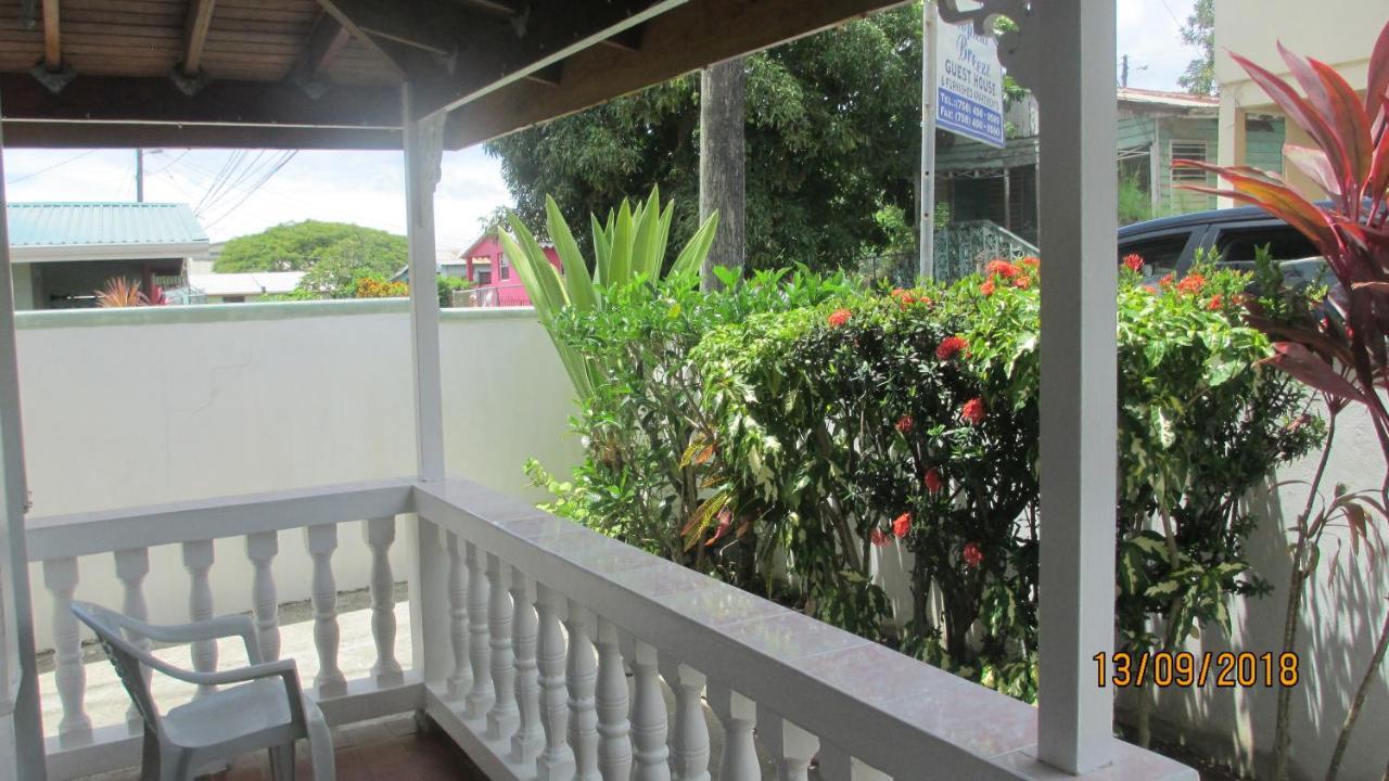 Tropical Breeze Vacation Home And Apartments Gros Islet Eksteriør bilde