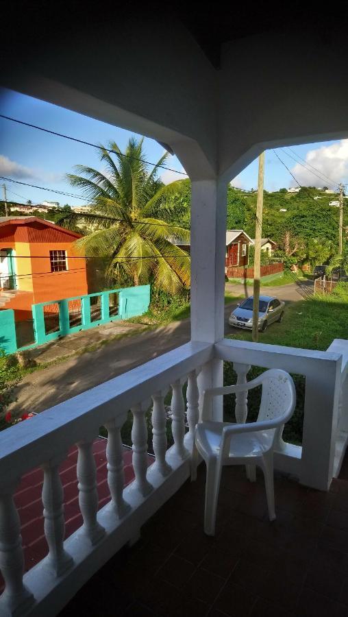 Tropical Breeze Vacation Home And Apartments Gros Islet Eksteriør bilde