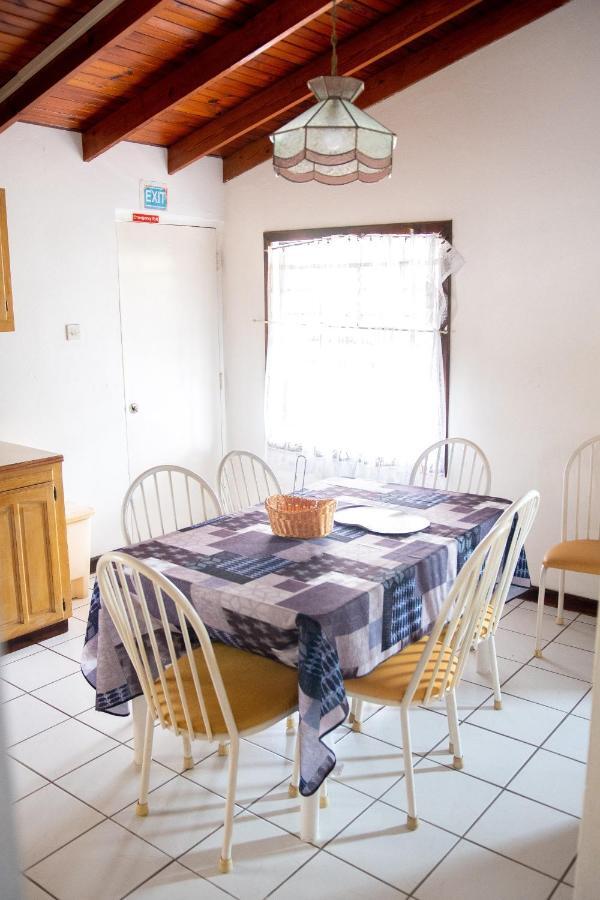 Tropical Breeze Vacation Home And Apartments Gros Islet Eksteriør bilde